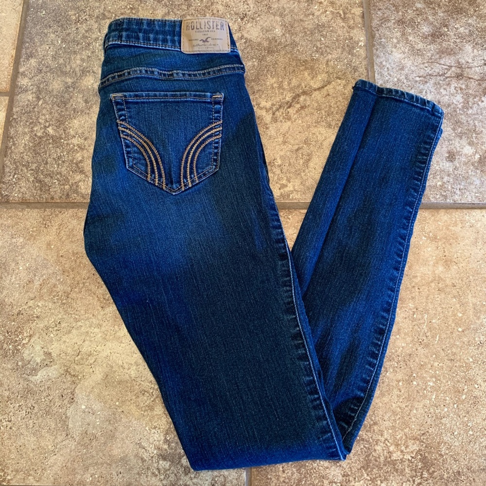 Hollister Super Skinny Jeans